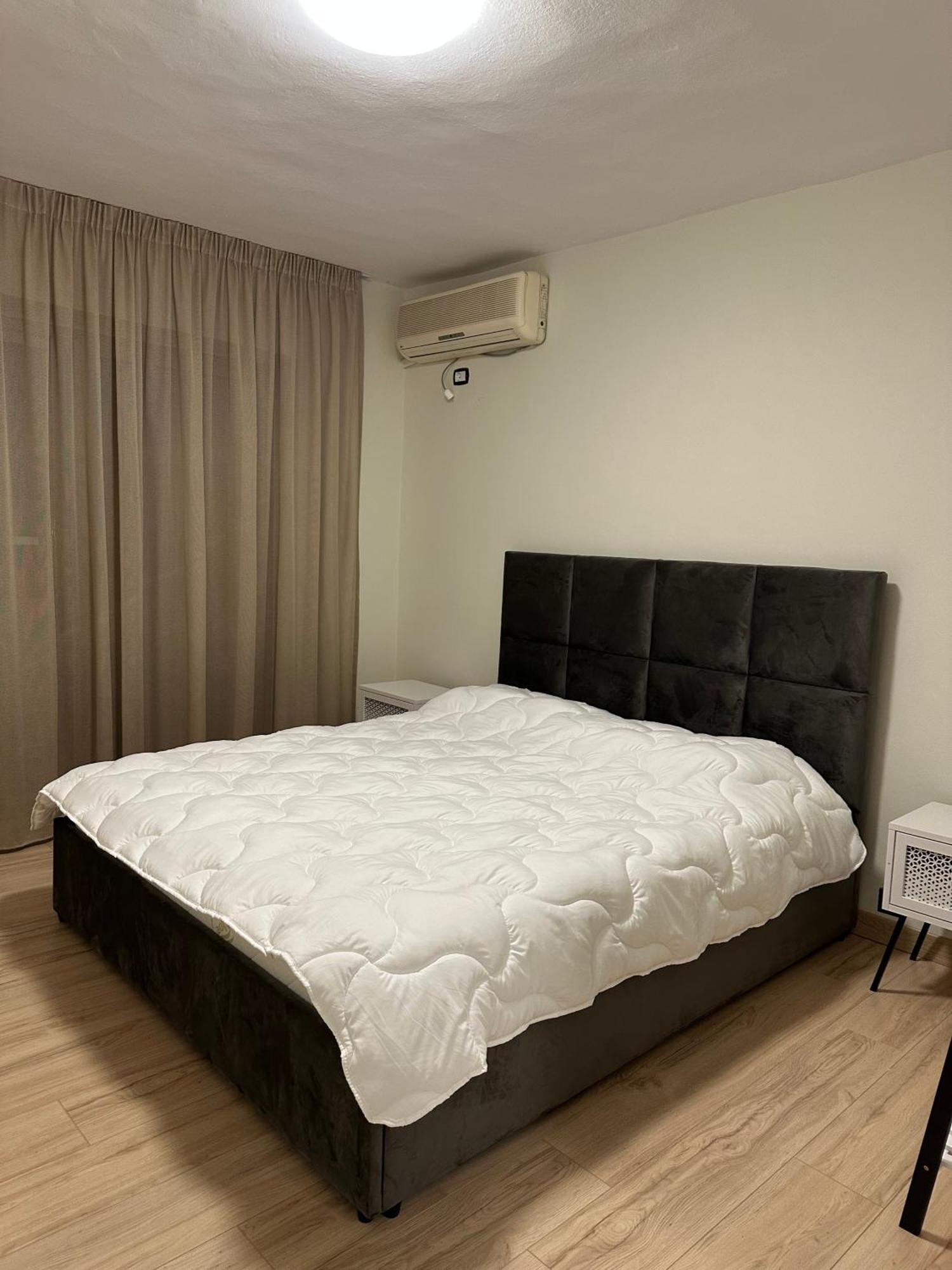 White Apartment, In The Center Of Τίρανα Εξωτερικό φωτογραφία